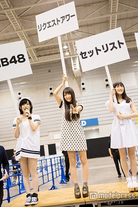 (左から)山本彩、白間美瑠、矢倉楓子(C)NMB48