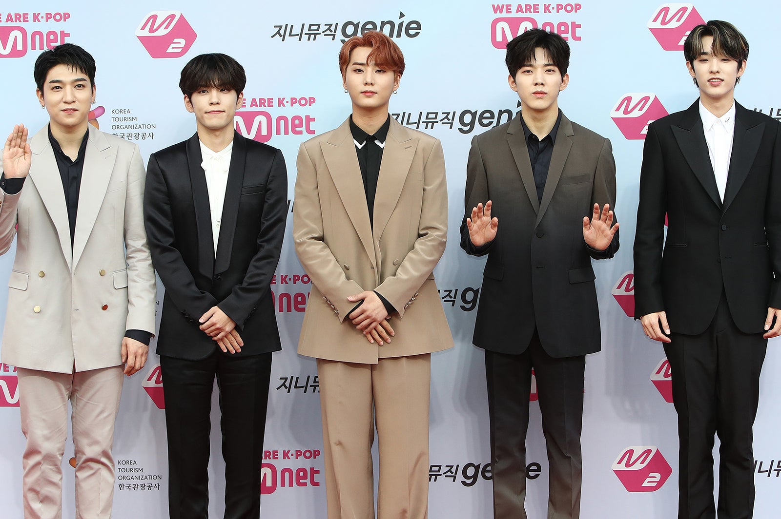 DAY6、アルバムリリース前日に活動中断を発表