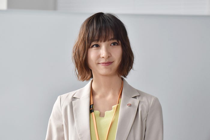 篠田麻里子 (C)日本テレビ