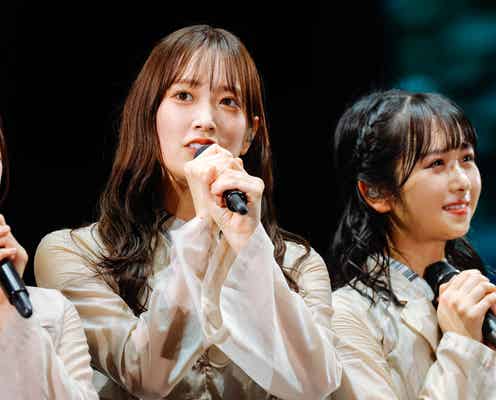 日向坂46佐々木久美、ライブ中のハプニングに即対応「流石キャプテン」「格好良すぎる」と話題<Happy Smile Tour 2022>