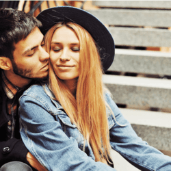 男が「キスを我慢できなくなる瞬間」4つ ごめん、もう止まんない…