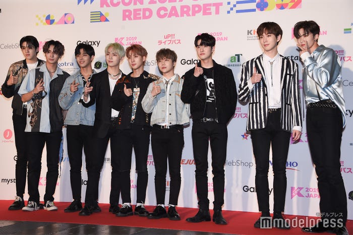 PENTAGON (C)モデルプレス