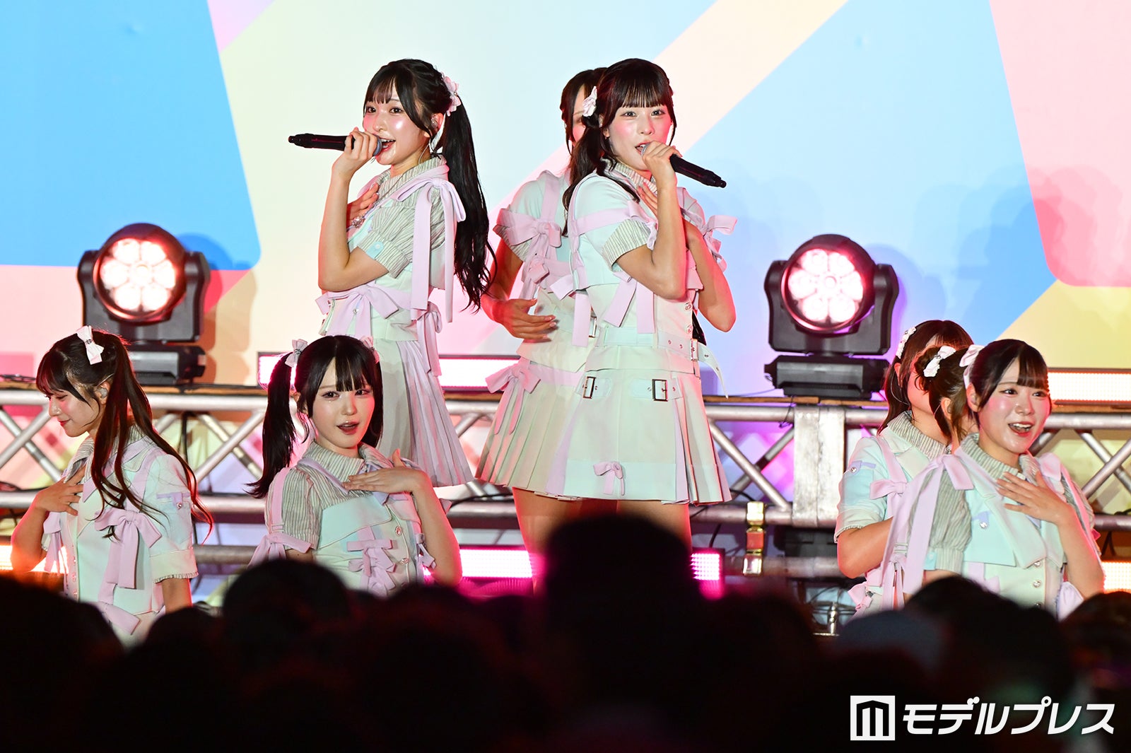 ≒JOY（C）モデルプレス