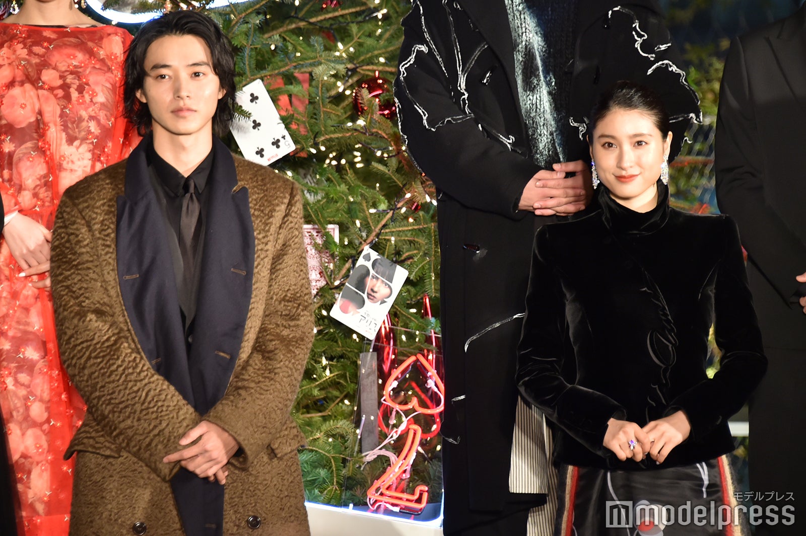 土屋太鳳、山崎賢人（C）モデルプレス