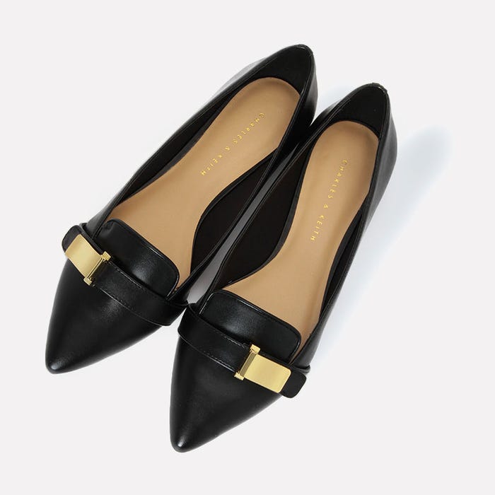 バックルディテールフラット「CHARLES & KEITH」3,510円(税込)/画像提供:CHARLES & KEITH