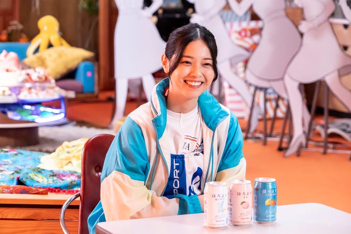 西野七瀬/新WEB-CM「夢中がはじまる。」篇メイキングより(提供写真)