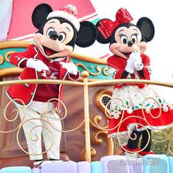 ミッキーマウス、ミニーマウス／「ディズニー・クリスマス・ストーリーズ」／東京ディズニーランド（C）モデルプレス（C）Disney