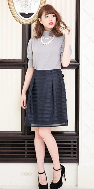 シャドーボーダー柄オーガンジーフレアミニスカート「神戸レタス」2790円（税込）／画像提供：神戸レタス