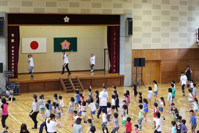 「夢の課外授業」の様子(画像提供:所属事務所)