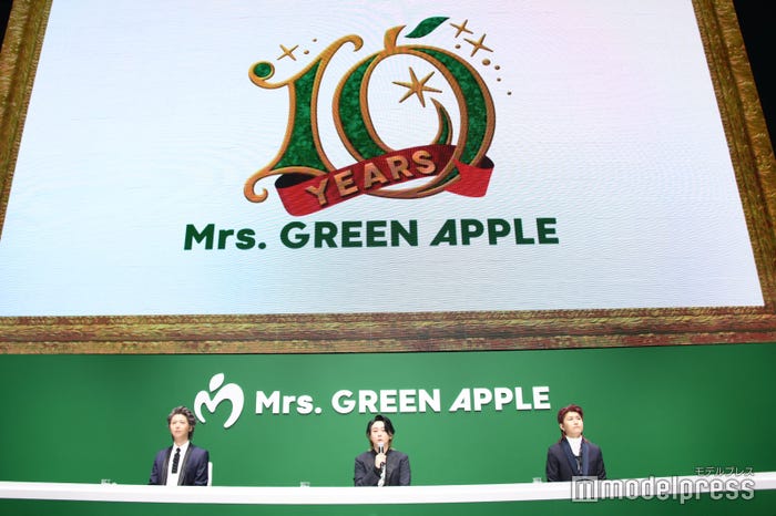 Mrs. GREEN APPLE10周年ロゴ(C)モデルプレス