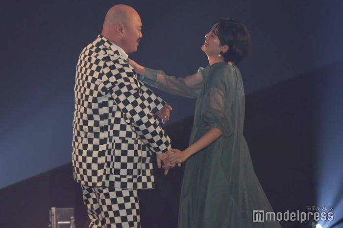 クロちゃん、リチ(C)モデルプレス