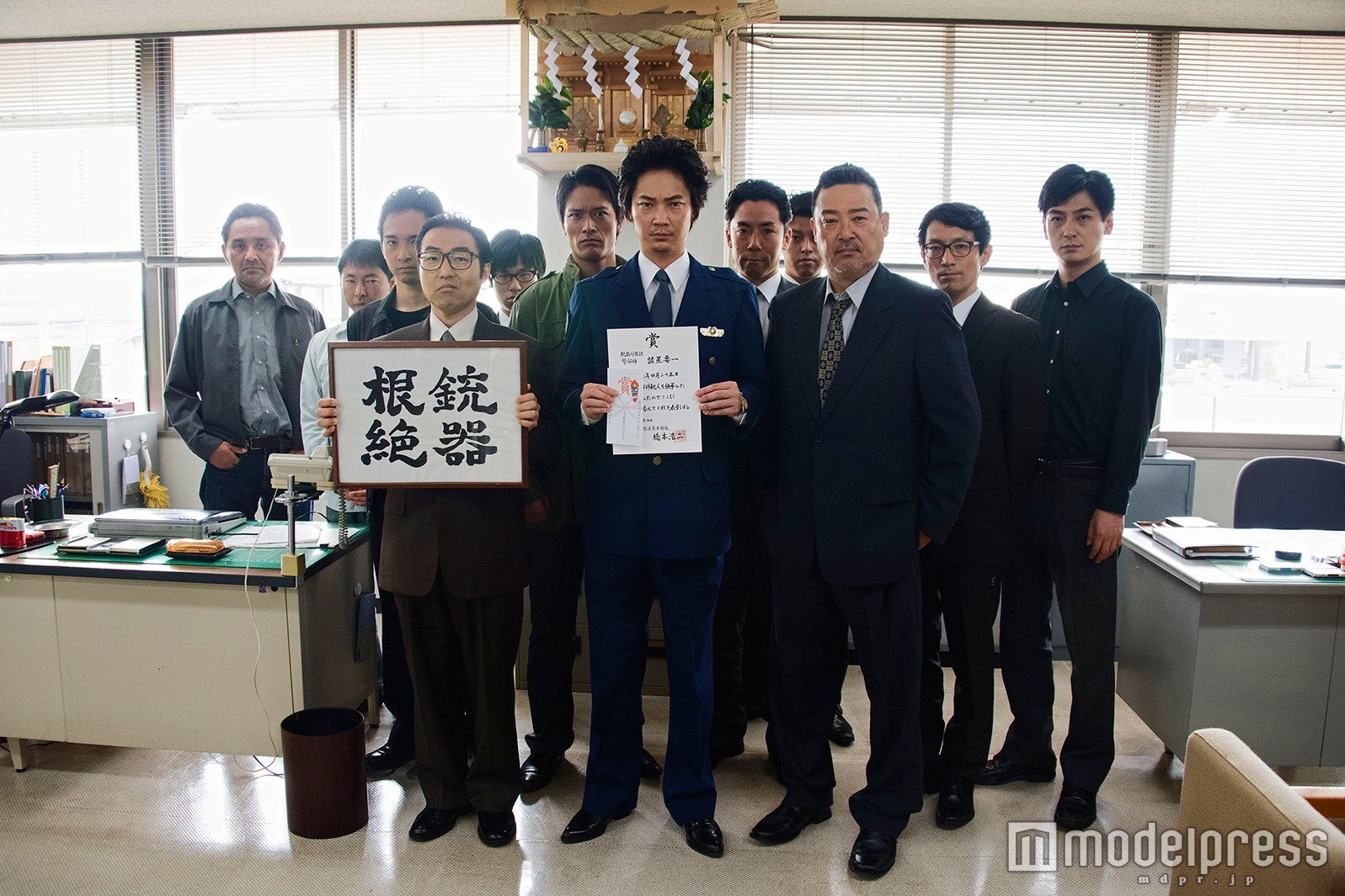 綾野剛（C）2016「日本で一番悪い奴ら」綾野剛製作委員会