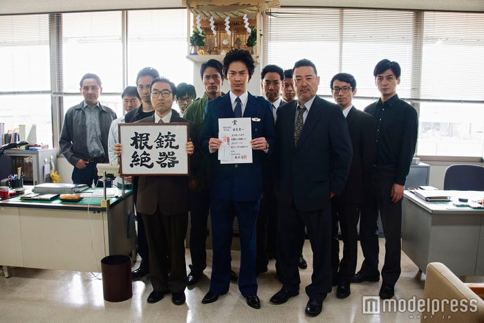 綾野剛(C)2016「日本で一番悪い奴ら」綾野剛製作委員会