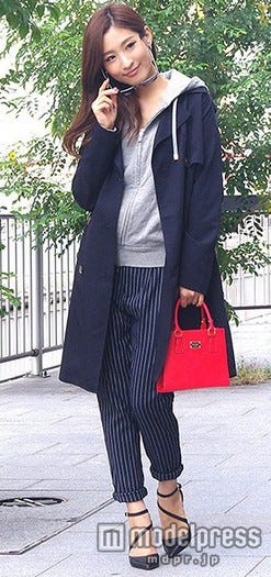 ピンストライプテーパードパンツ「Mode Robe」3,780円(税込)