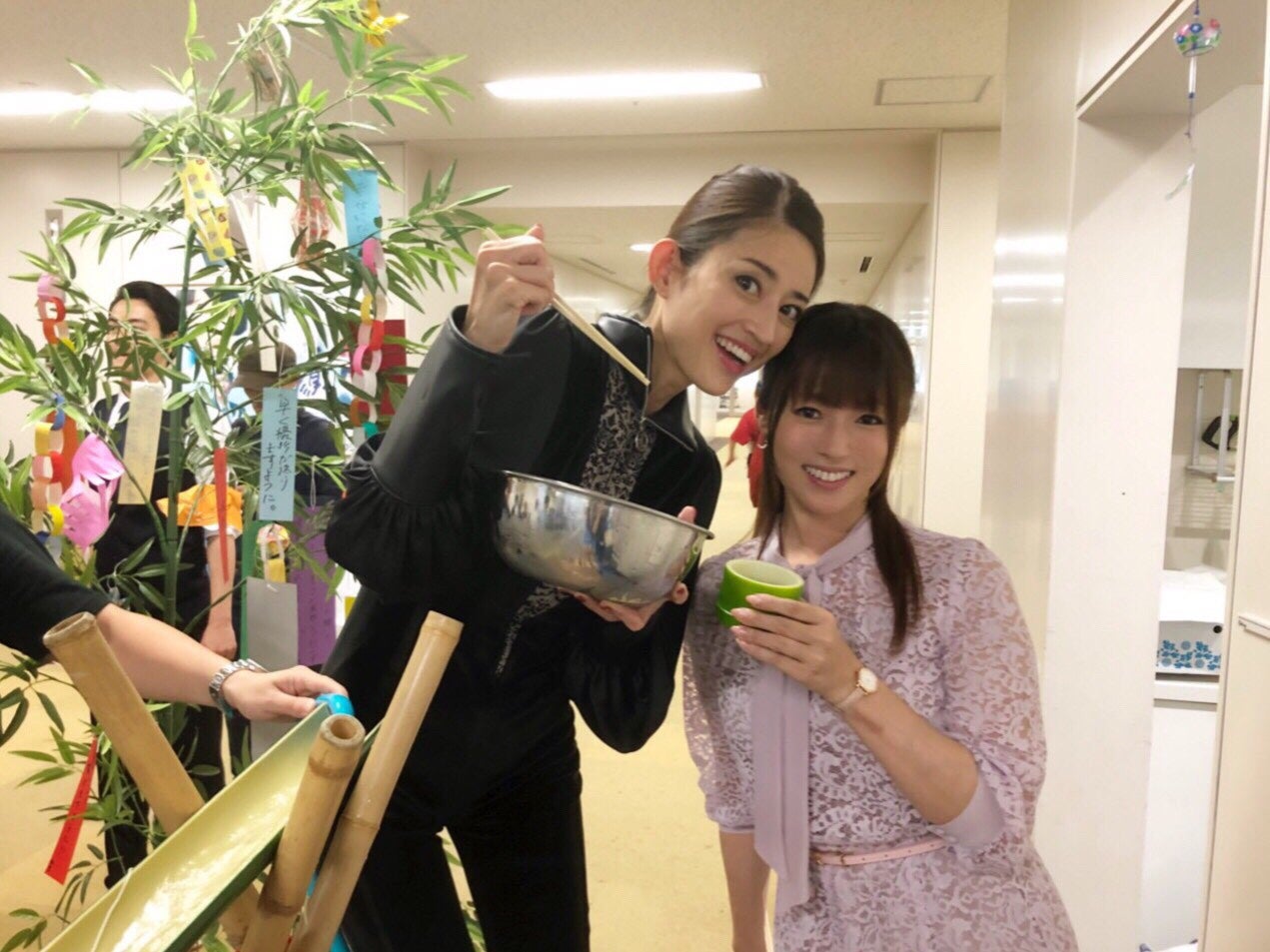 小沢真珠、深田恭子（画像提供：フジテレビ）