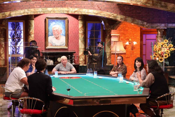 (左から)片寄涼太、長州力、ノブ、松本人志、大悟、菊池桃子、中岡創一(C)フジテレビ