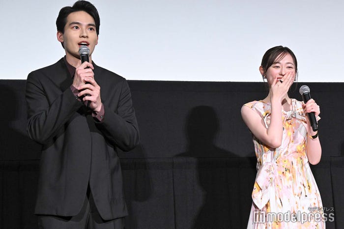 水上恒司、福原遥(C)モデルプレス