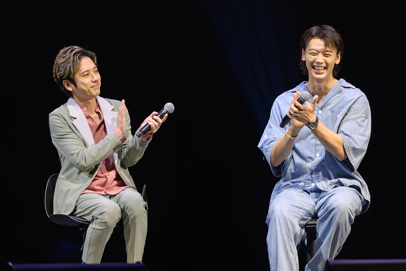 二宮和也、竹内涼真（C）TBS