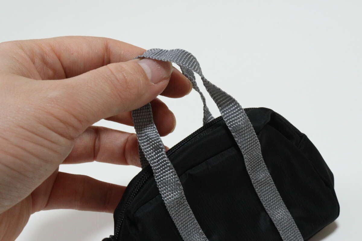 セリア スクールバッグ風ミニポーチ セリアのスクールバッグ風ミニポーチの取っ手