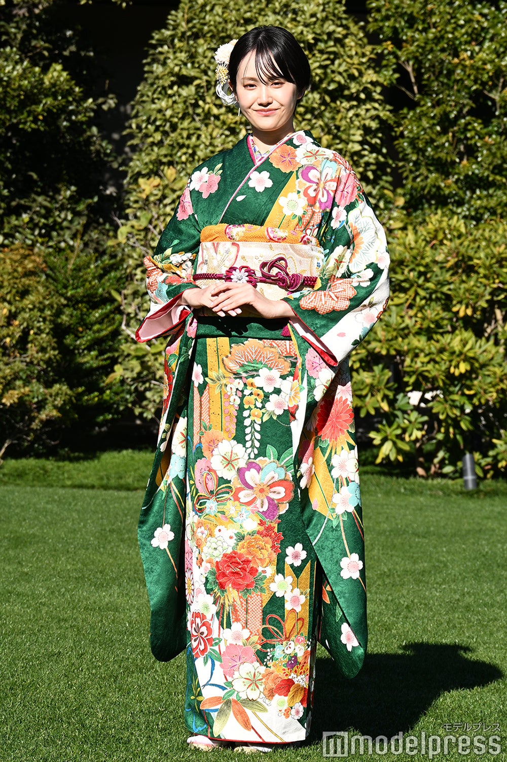 尾碕真花（C）モデルプレス