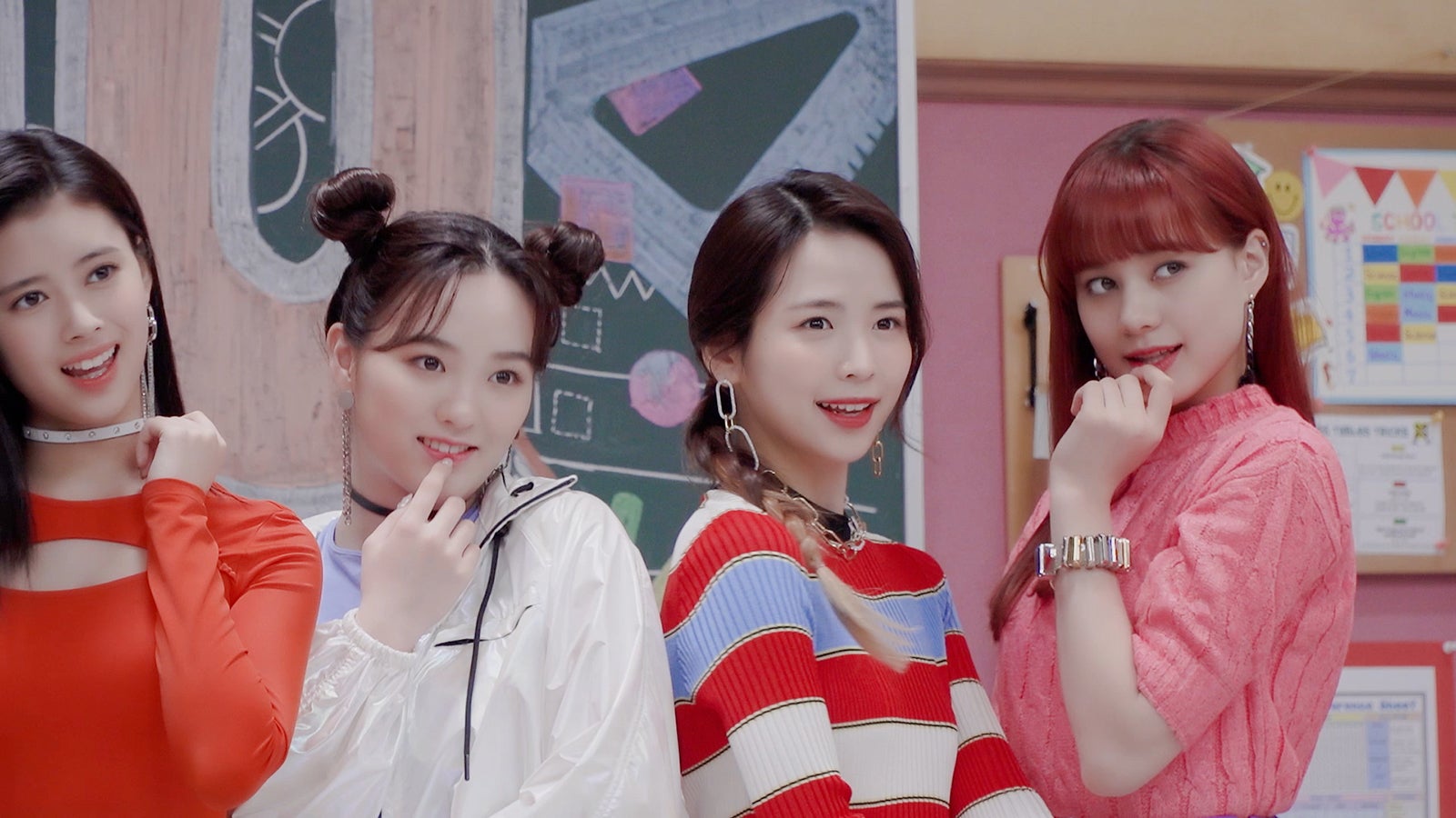 （左から）RIMA、RIO、MAYA、NINA （提供写真）