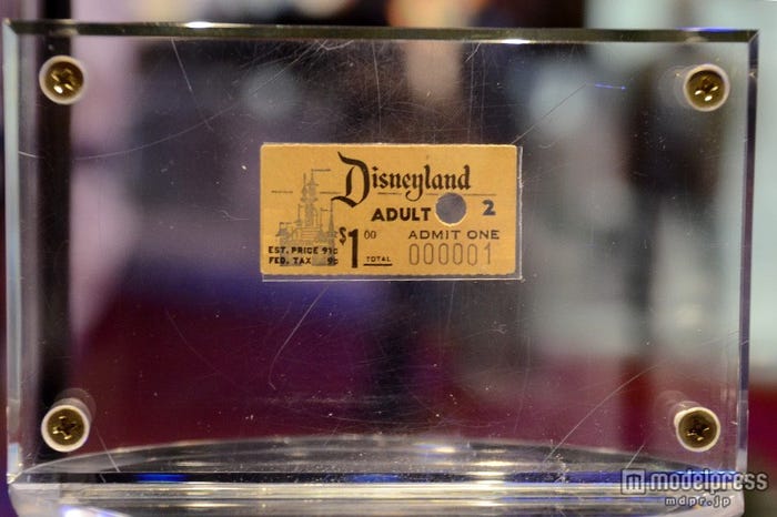 ロイ・O・ディズニーが購入した1番チケット