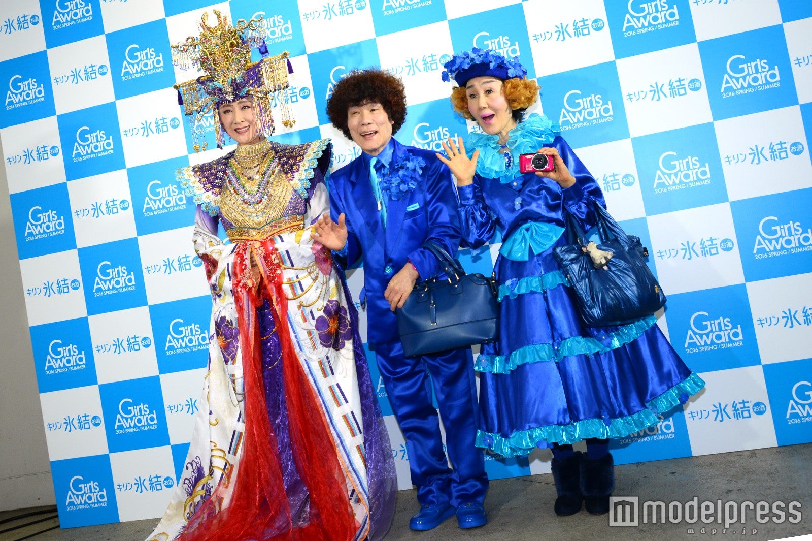 （左から）小林幸子、林家ペー、林家パー子（C）モデルプレス