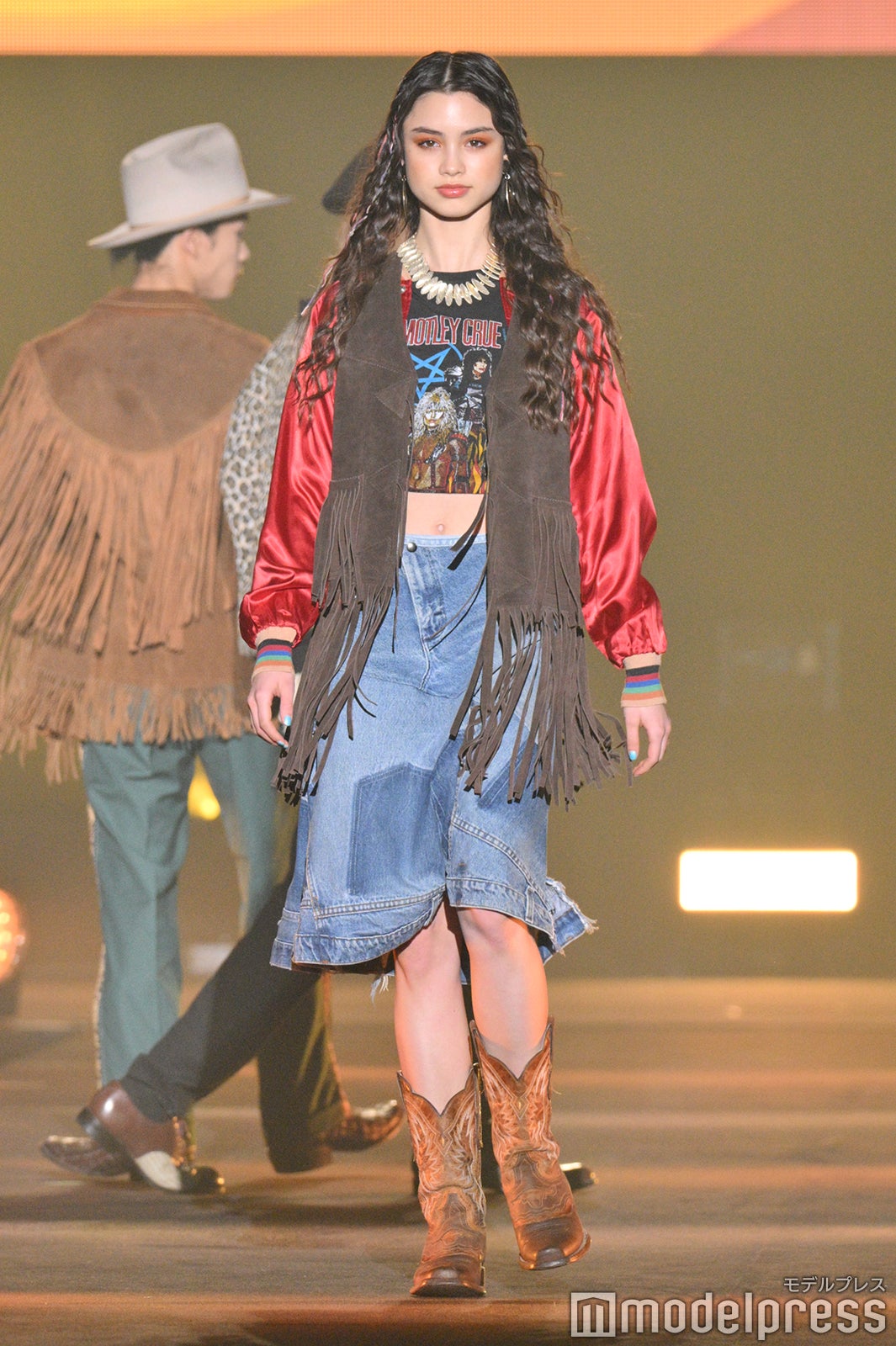 （C）モデルプレス