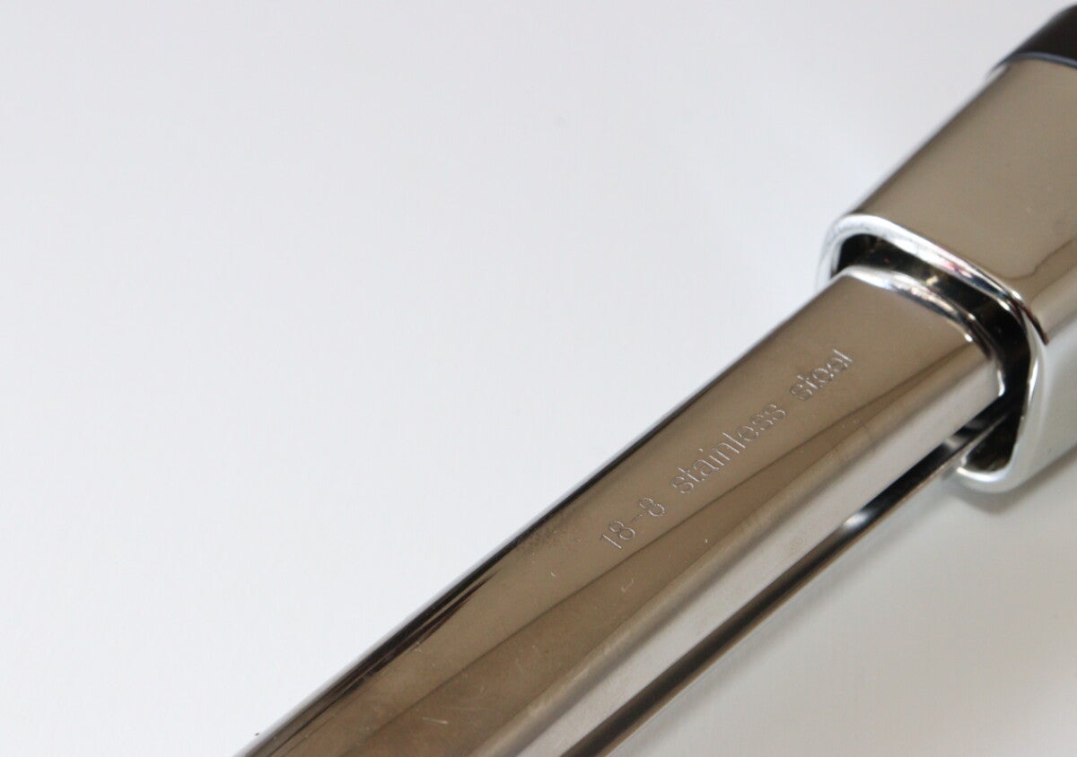 100均姉妹店で理想の見つけた！「横置きだと使いにくいんよ…」キッチン狭い家の救世主