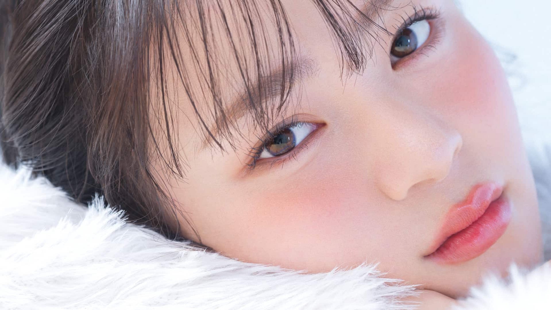 大人数での飲み会におすすめ♡ お目立ち確定な【鉄板可愛い盛れメイク】の作り方