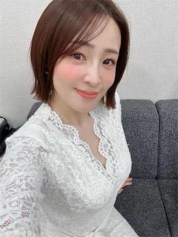 「美しいにも程がある！」大沢あかね、ボブヘアにバッサリイメチェン