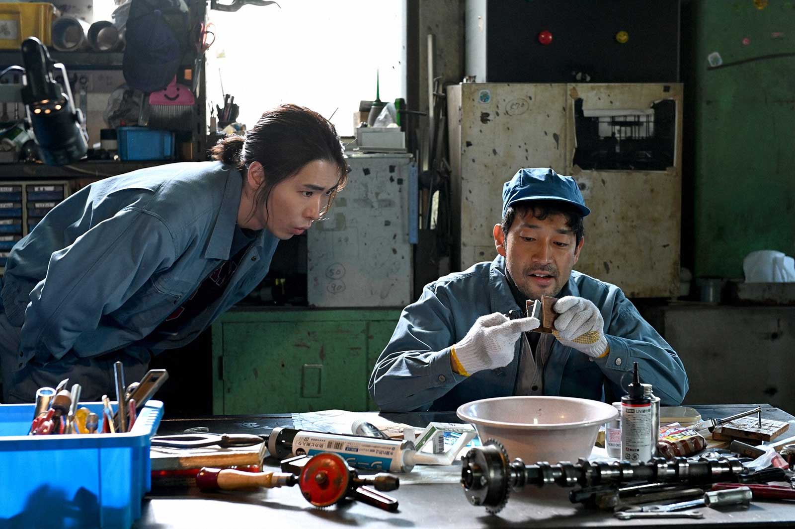 柄本佑、迫田孝也「天国と地獄 ～サイコな2人～」第5話より（C）TBS