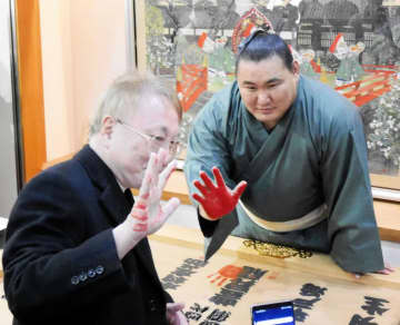 高須院長が豊昇龍の土俵入り観覧で大阪入り「場所を待っててください」懸賞つけることを約束