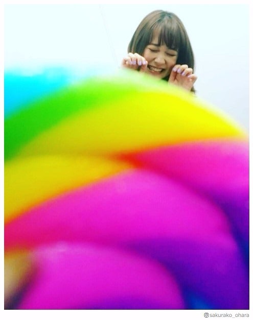 大原櫻子、“キャンディのフチの櫻子さん”公開 「やってみたい」「流行りそう！」と反響