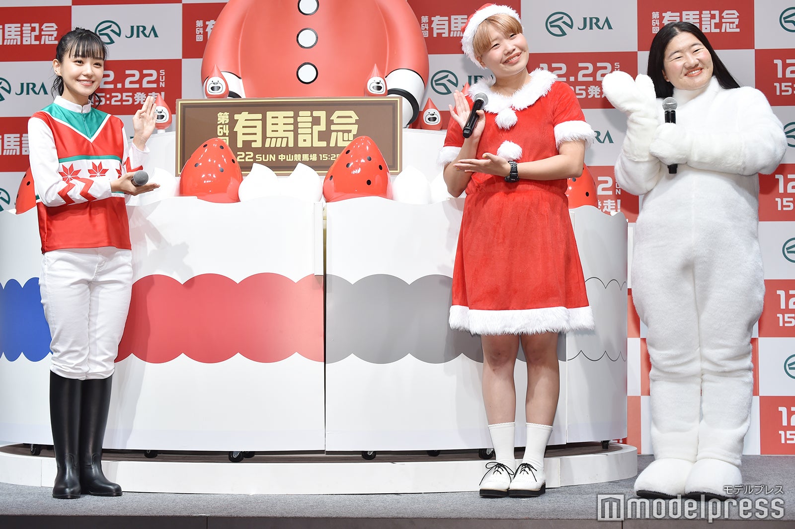 （左から）奈緒、まひる、よしこ（C）モデルプレス