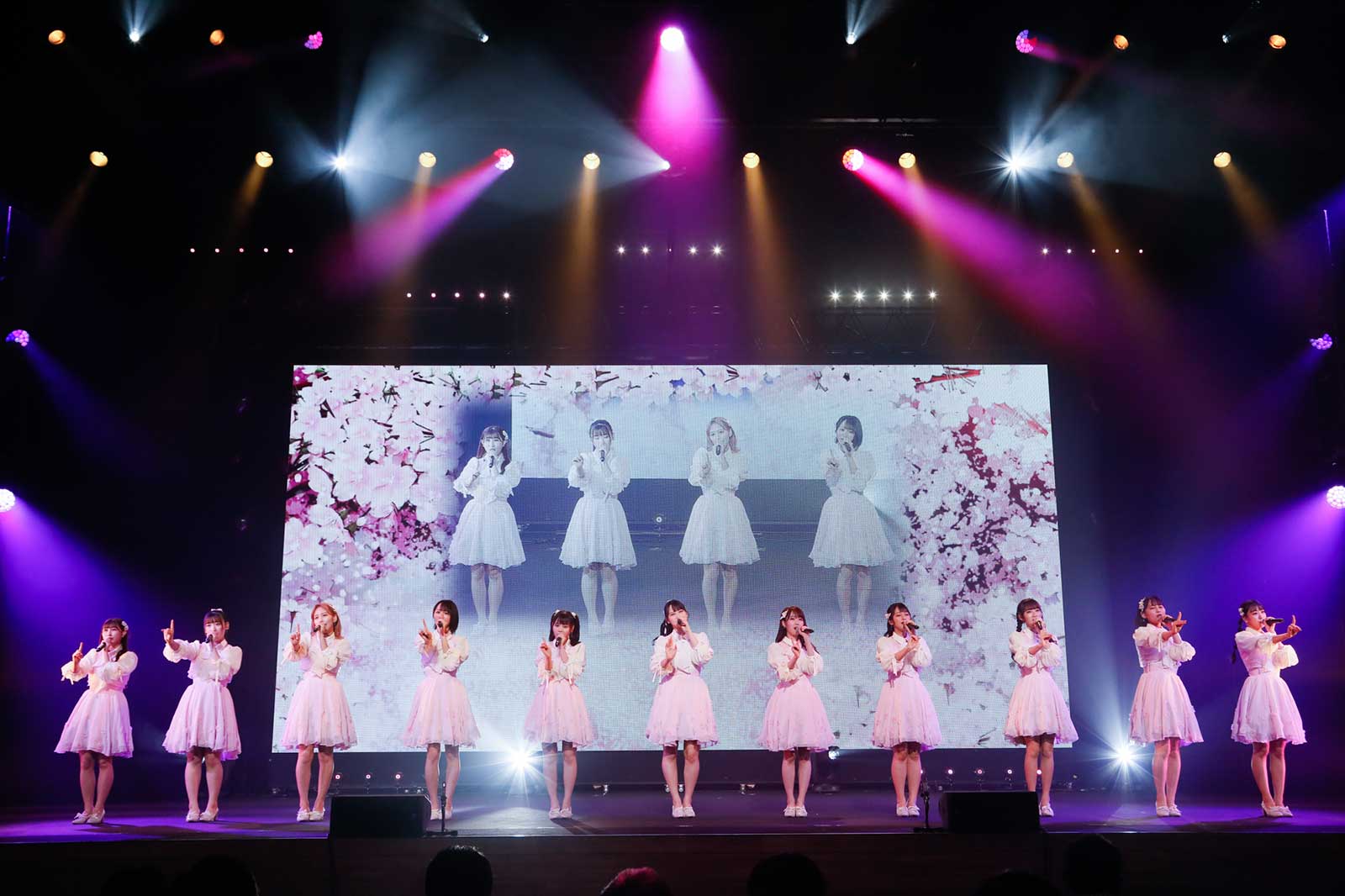 ＝LOVE （提供写真）