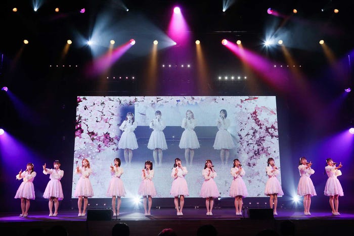 =LOVE (提供写真)