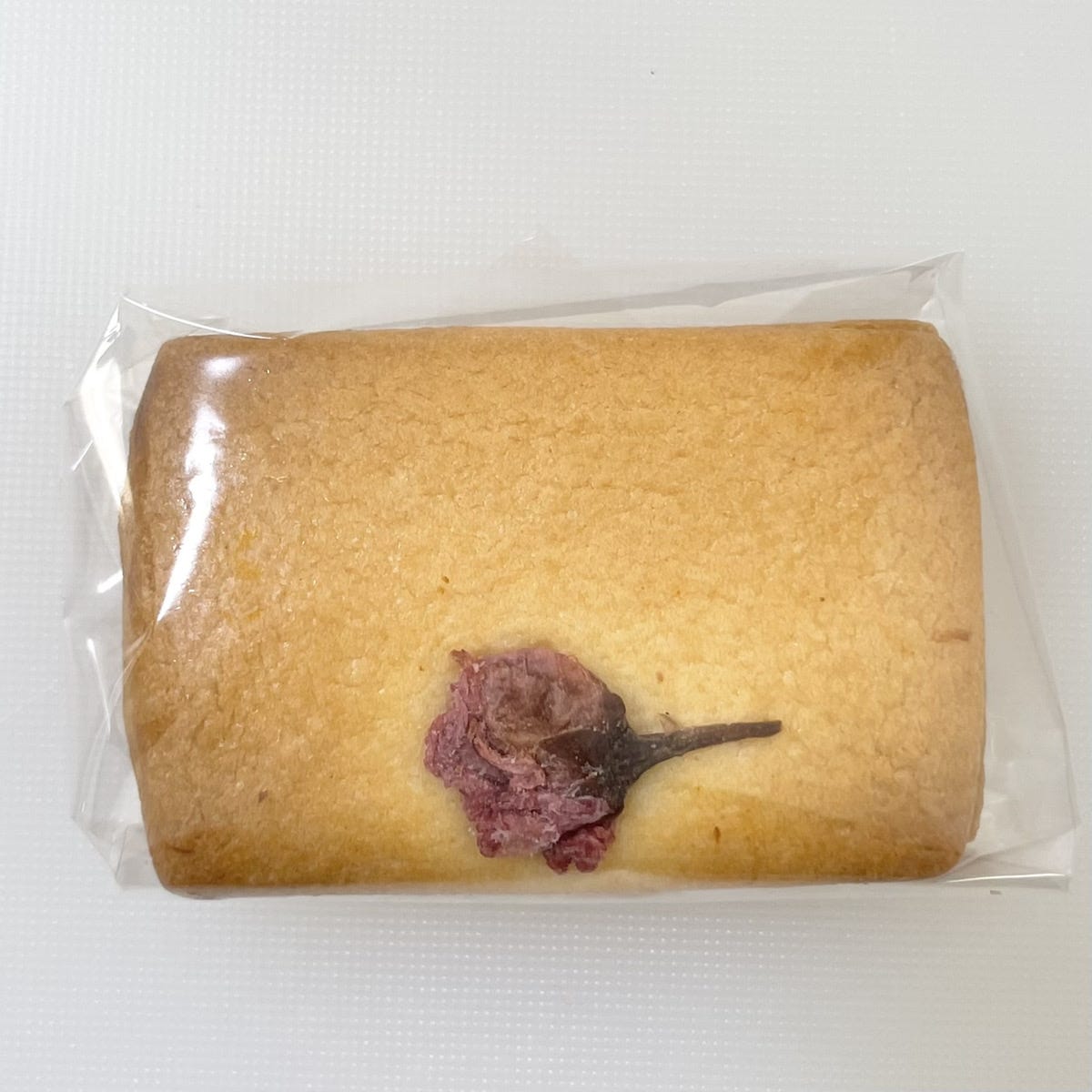 桜のクリームサンドクッキー