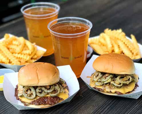 NY発人気ハンバーガー「シェイクシャック」新宿サザンテラス店OPEN 真夏のひんやり限定スイーツメニューも
