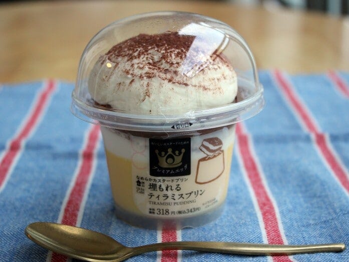 プリンの上に、ティラミスが鎮座！
