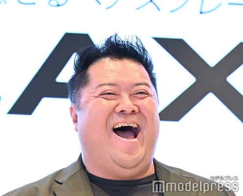 ブラマヨ小杉竜一、“フサフサ”ヘア披露 自身の姿に満面の笑み