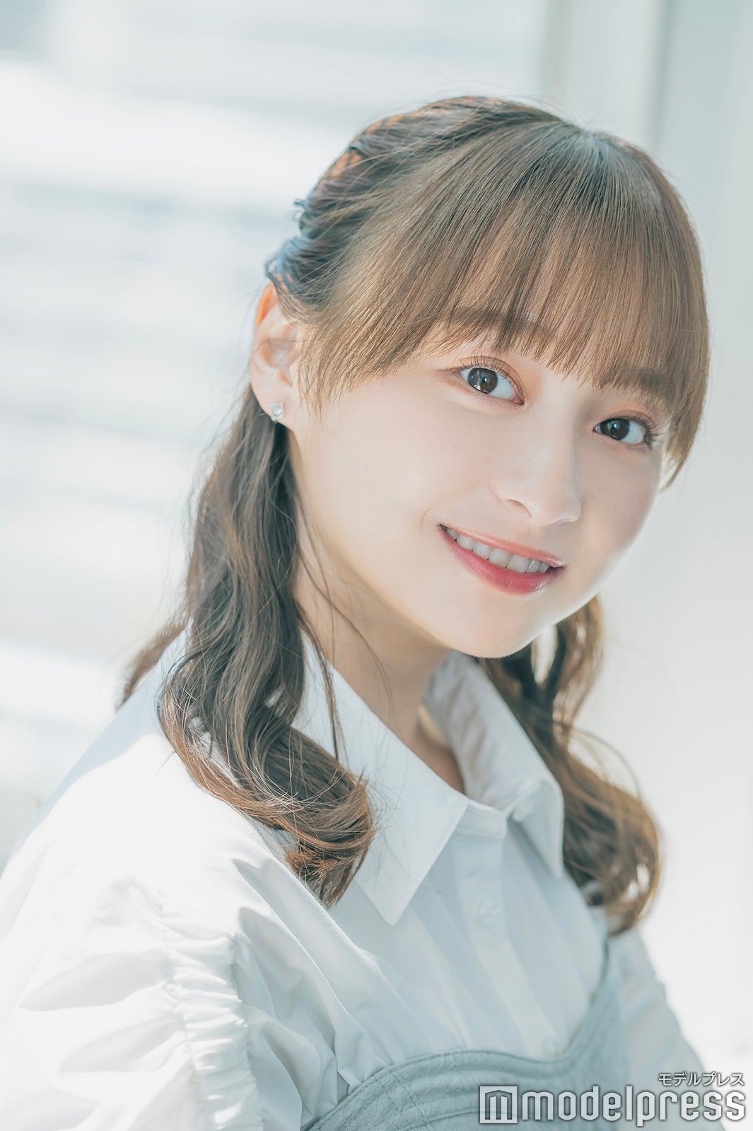 日向坂46 影山優佳教科書当選品知らないことだらけアザーカット