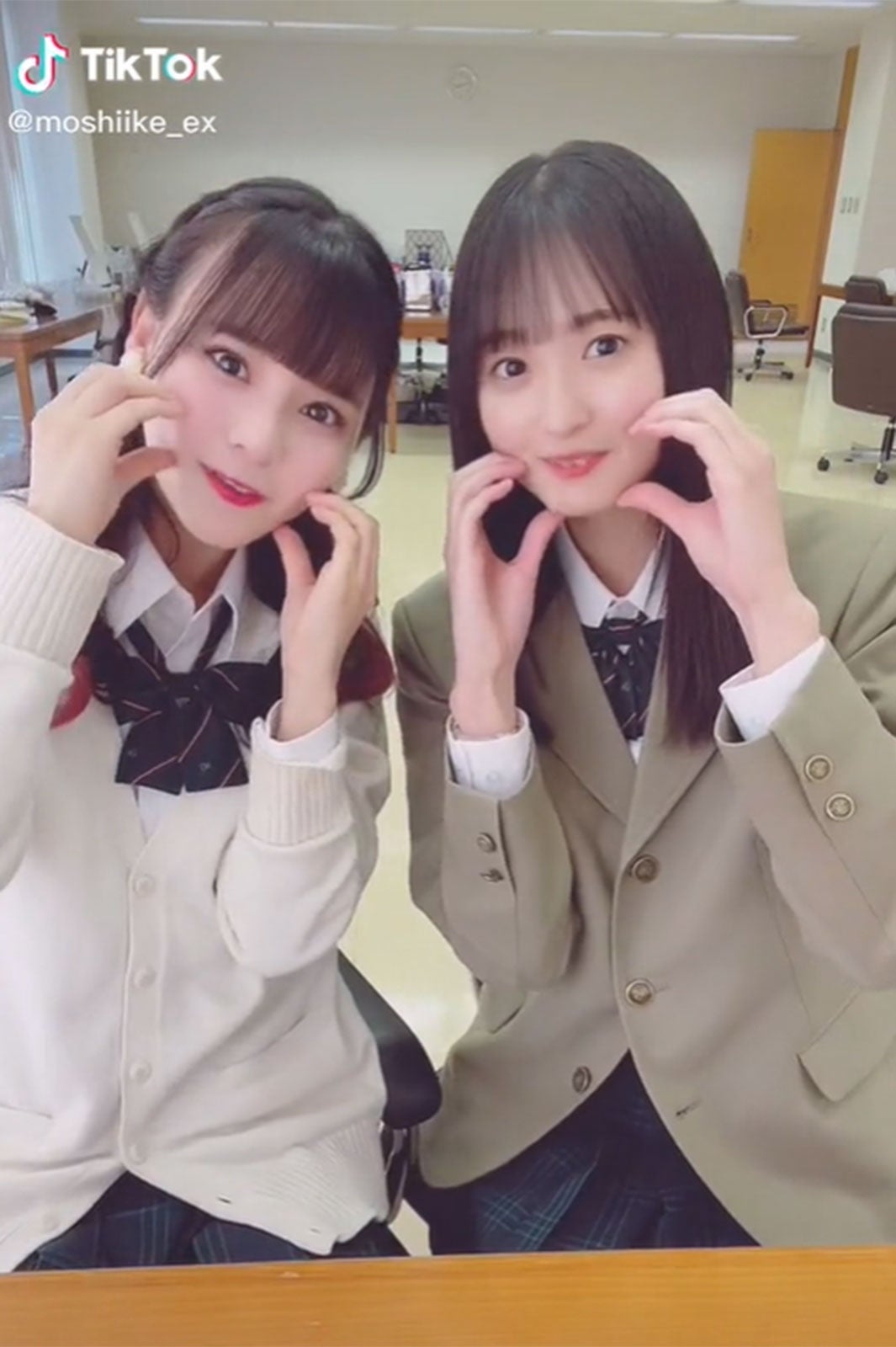 乃木坂46遠藤さくら＆＝LOVE齊藤なぎさ、コラボダンス披露 オフショットも公開で「可愛すぎる」「天使が2人」と反響