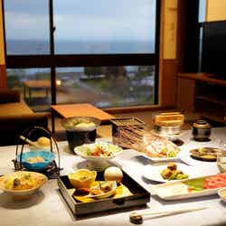 夕食／画像提供：東京建物リゾート