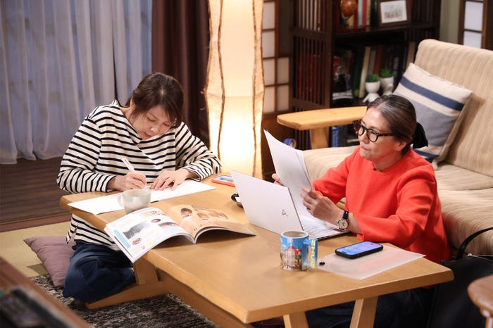 飯島直子、小泉今日子「続・続・最後から二番目の恋」第9話(C)フジテレビ