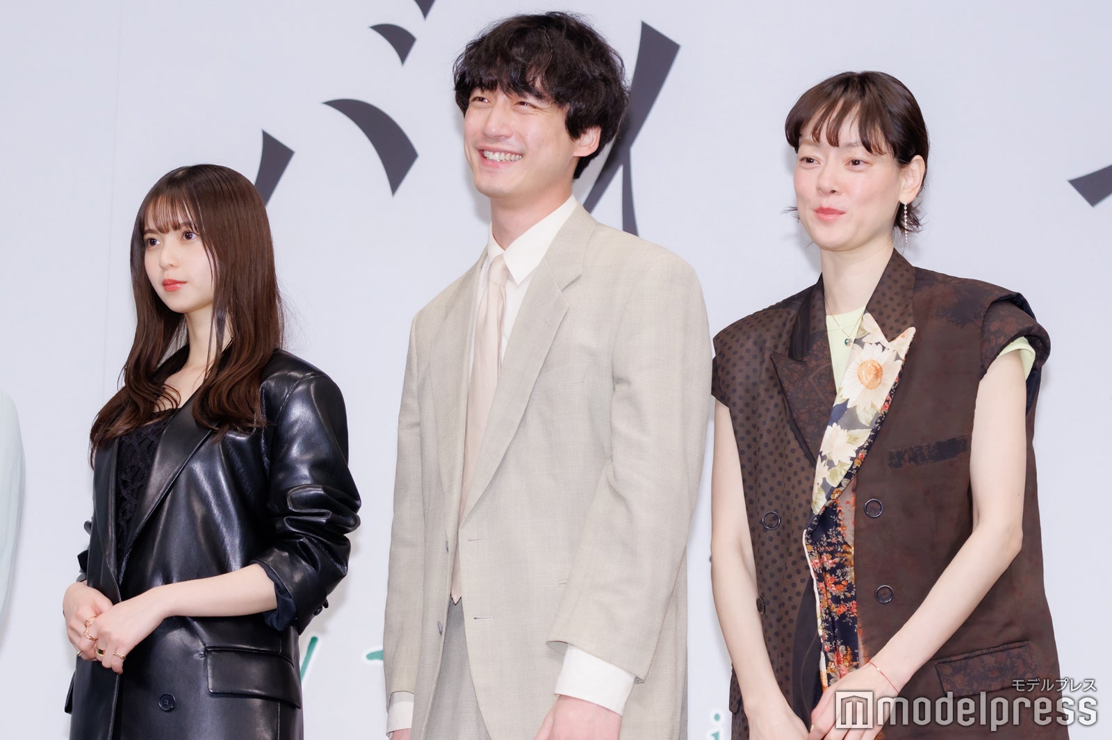 齋藤飛鳥、坂口健太郎、市川実日子 （C）モデルプレス