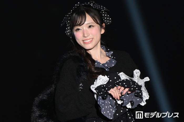 矢吹奈子(C)モデルプレス
