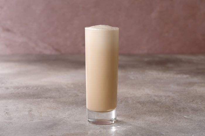 ナイトロ ミルク ティー900円（税抜） ティバーナ ティー バー（C）ビューティーガール