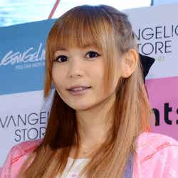 中川翔子(C)カラー