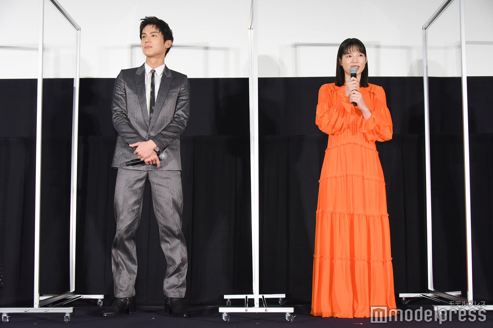 中川大志、石井杏奈（C）モデルプレス